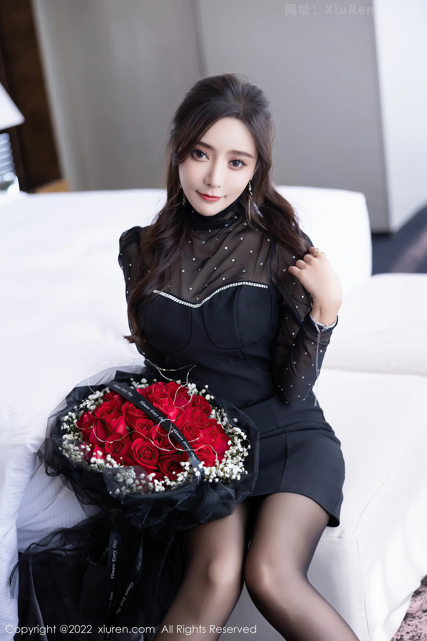 图片[6]-[XiuRen秀人网]VOL.4574 女神王馨瑶yanni室内场景黑色轻透服饰+红色情趣内衣诱惑写真64P-秀人网官方网站